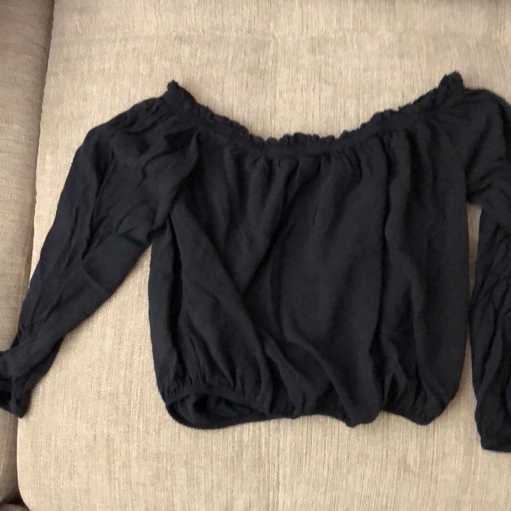 Brandy Melville long sleeve crop top black